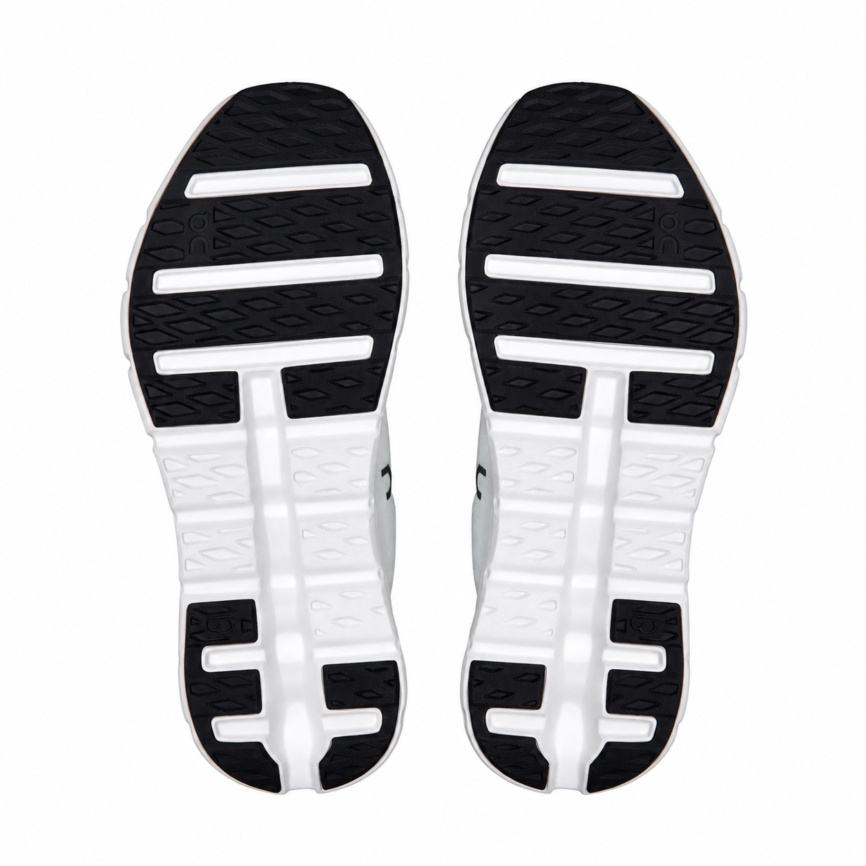 Cloudtilt Black|Ivory